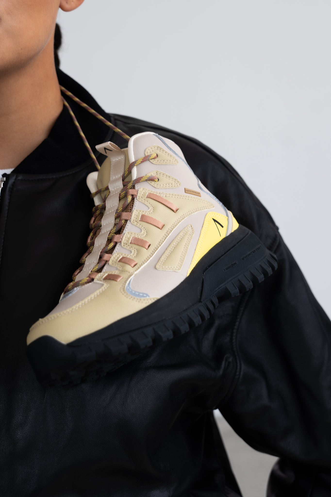 ARKK Essential Line Apaze Hightop Leather HL T-S19 | Humus Boulder | Women Apaze Hightop