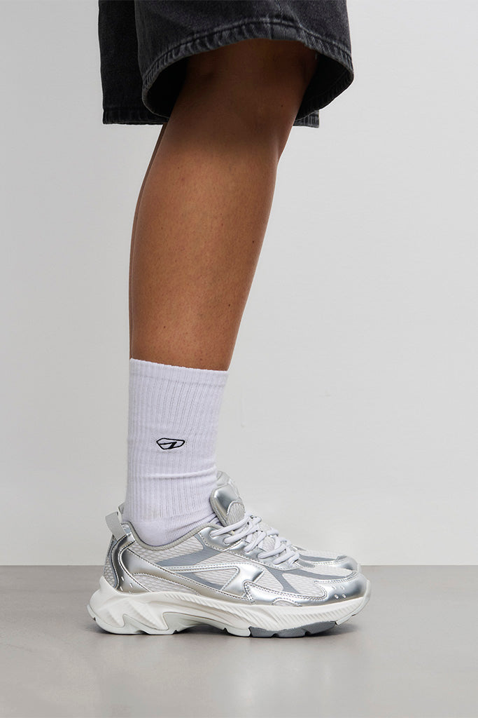 ARKK Essential Line Forma Runner | Silver Bright White Forma Runner