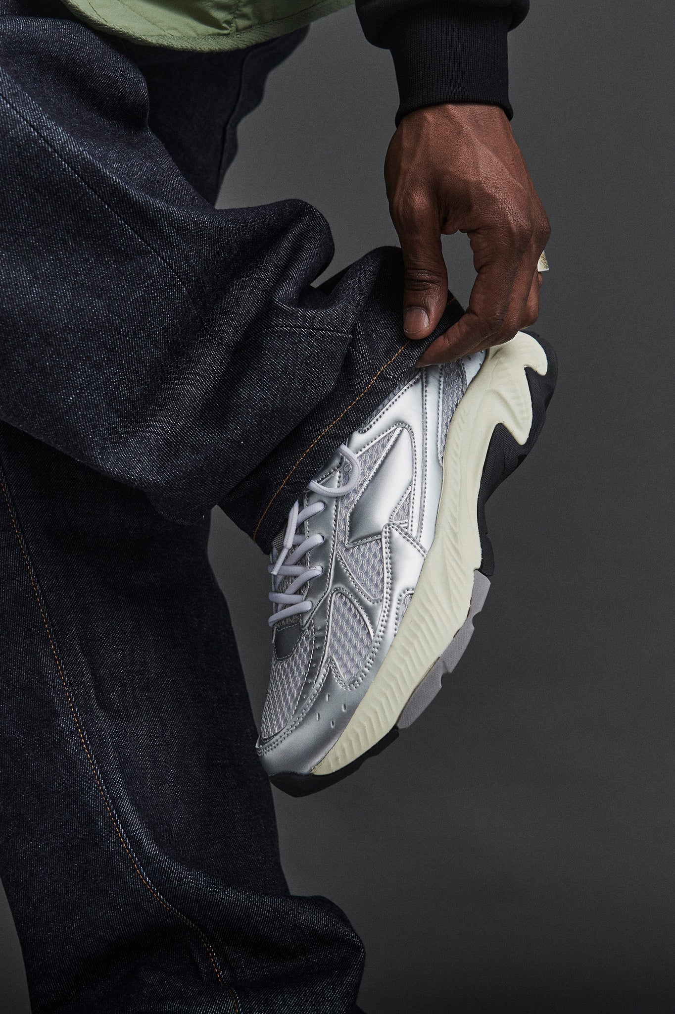 ARKK Essential Line Forma Runner | Vintage Silver | Women Forma Runner