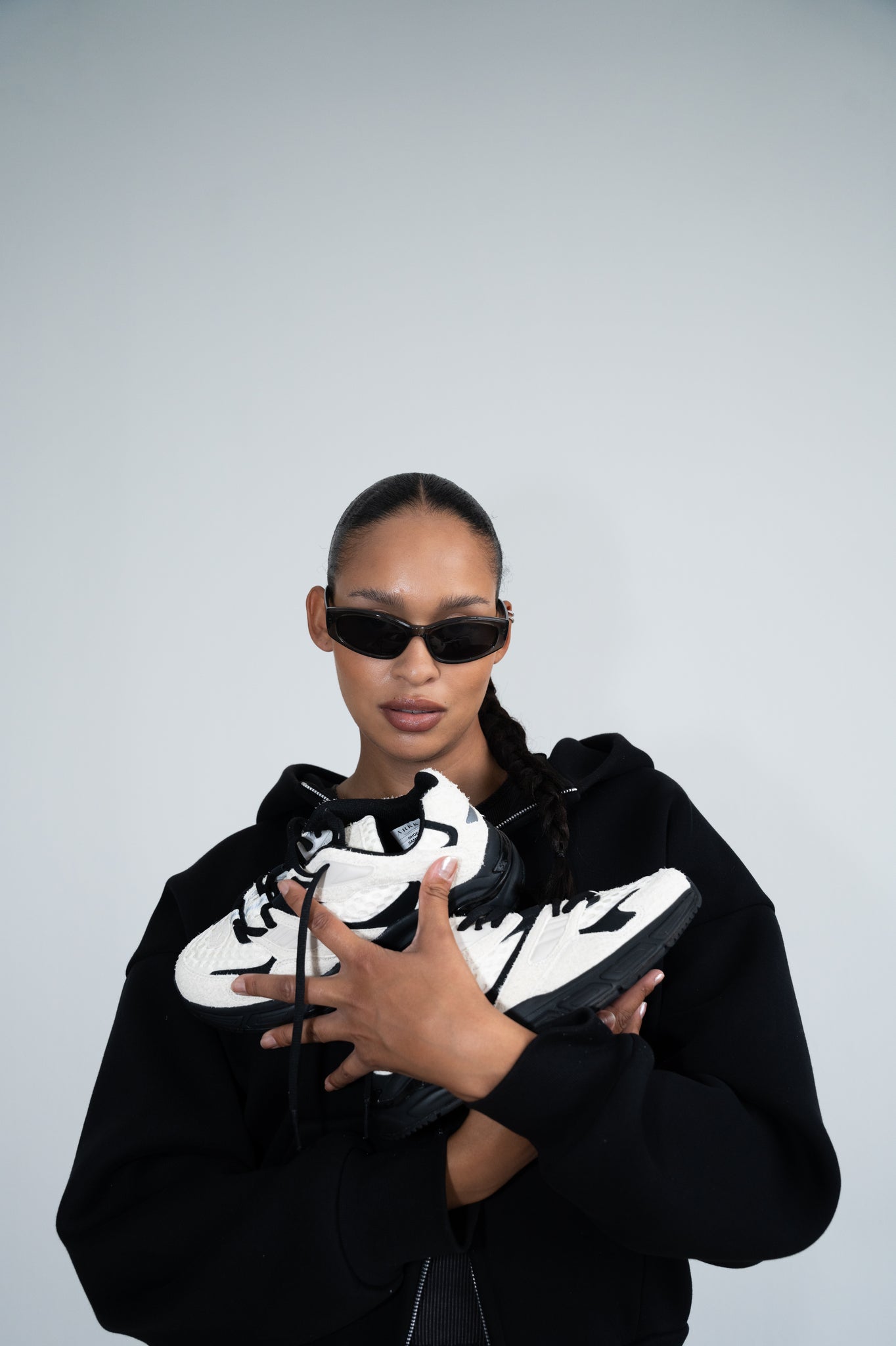 ARKK Main Line Gravity | Cream Black | Women Gravity