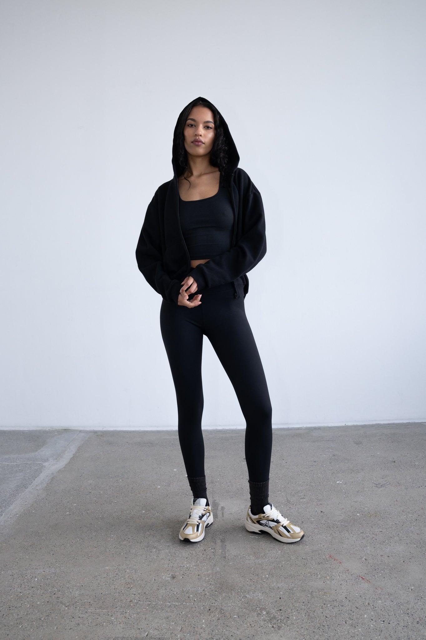 ARKK Essential Line Oserra | Gold Black | Women Oserra